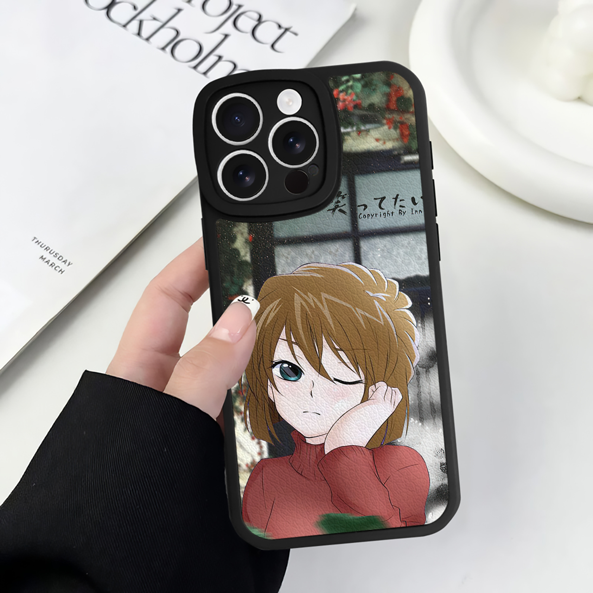 （画像用） 名探偵コナン Detective Conan 【iPhone 16シリーズ対応】シリコンスマホケース（レザー調） 材質：シリコン